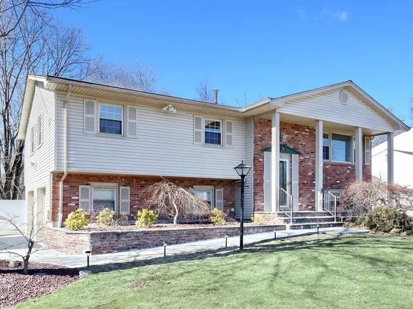 52 Argow Place, Nanuet, NY 10954