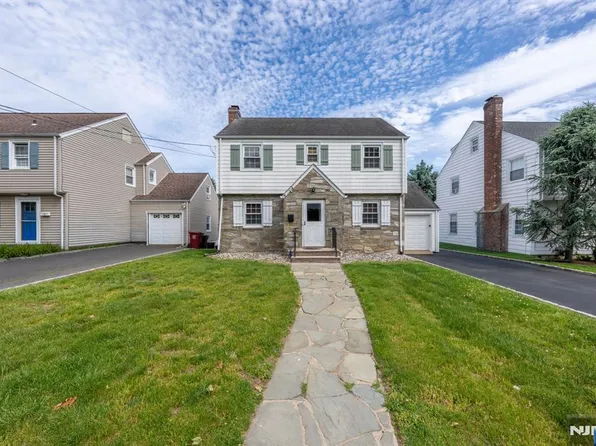 46 Oakley Ter, Nutley, NJ 07110