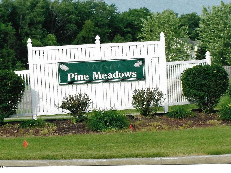 1st image of 530 Foxmoor Dr