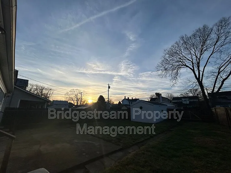 532 Buckeye St — Photo 11