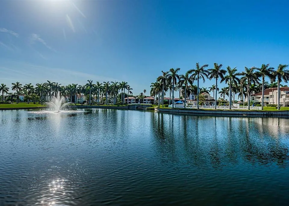 6050 Bahia Del Mar Cir #120