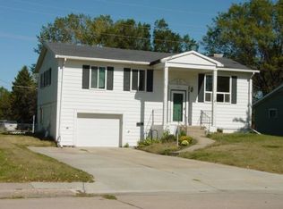 403 W 20th St, Lexington, NE 68850