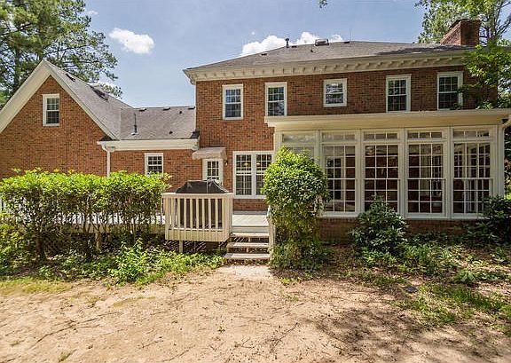 3rd image of 603 Birkdale Ct
