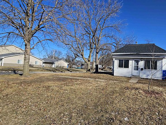 2nd image of 409 N Olive St