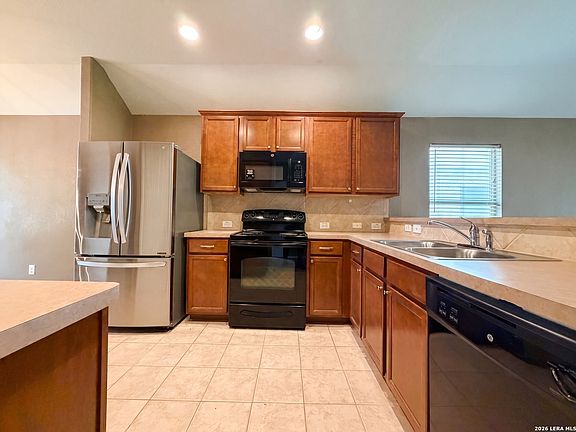 2nd image of 361 SADDLEHORN WAY