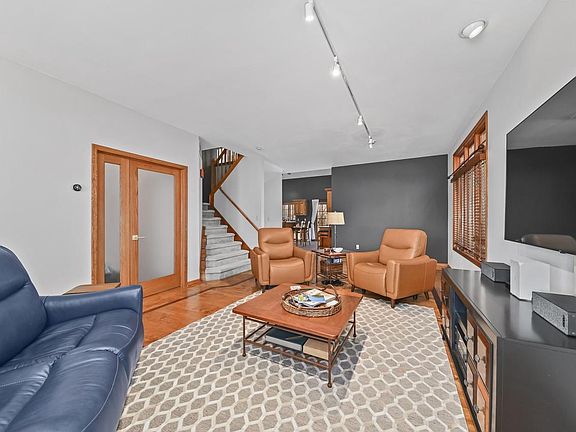 5th image of 14220 W North Oak BOULEVARD