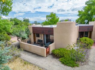 88 Comanche Rd, El Prado, NM 87529