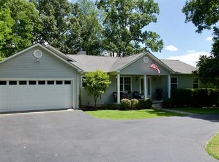 3353 Phillips Cemetery Rd, Cookeville, TN 38506