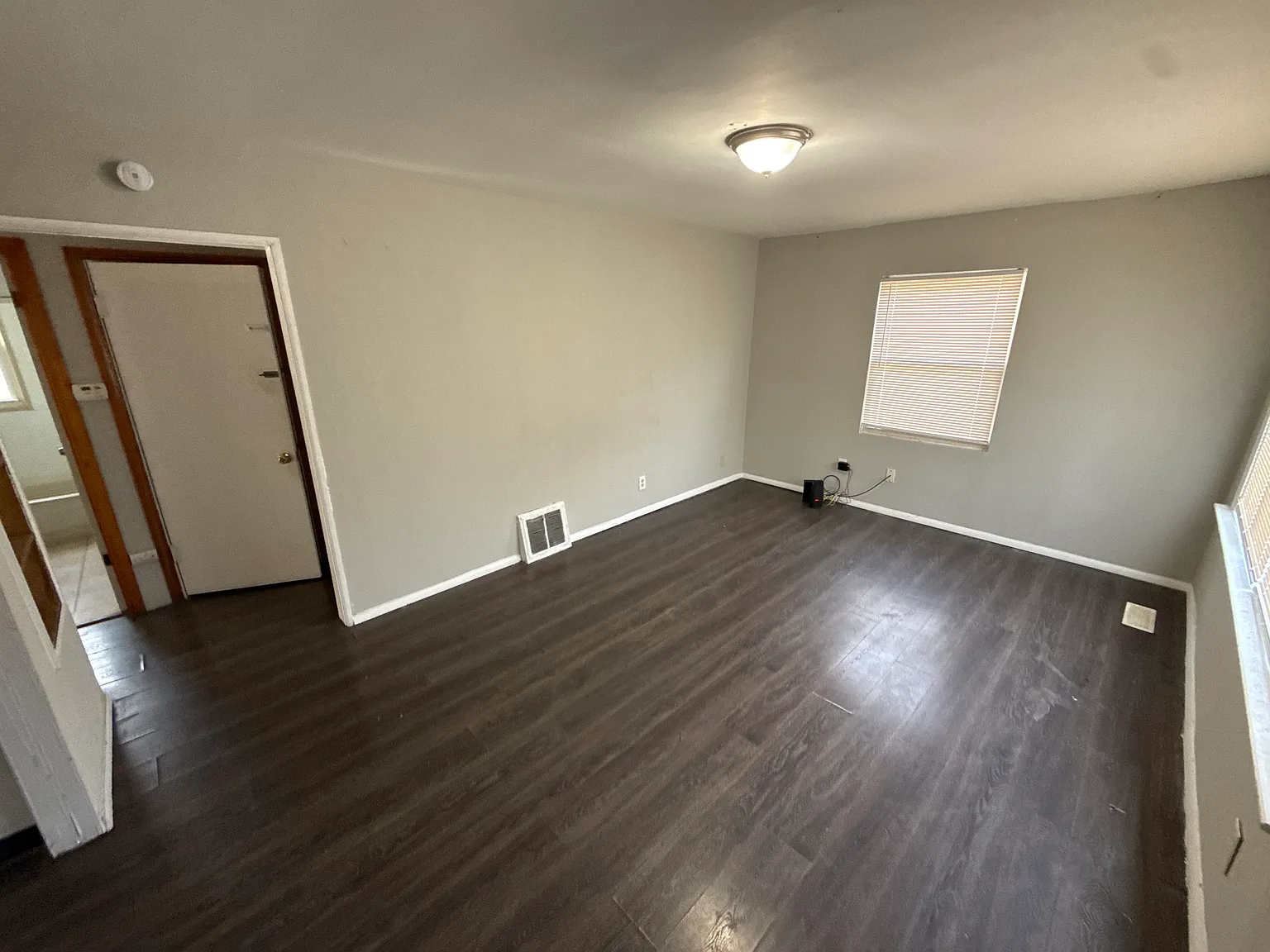Charming 2 bedroom for rent — Photo 3