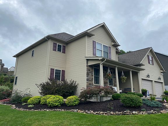 3rd image of 245 Pennbrook Ln