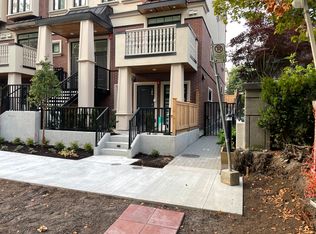 918 W 32nd Ave #104, Vancouver, BC V5Z 2J9