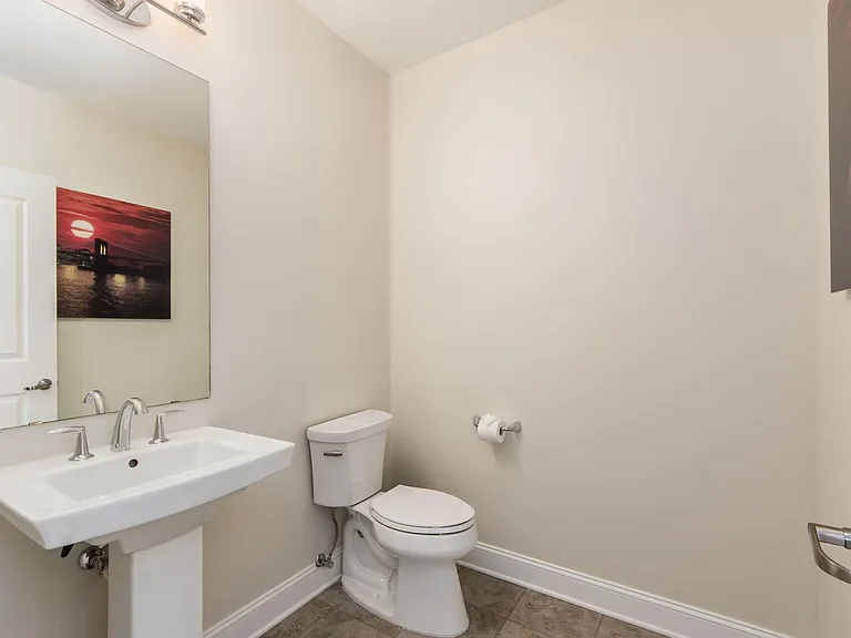 250 Spring St #424 — Photo 4