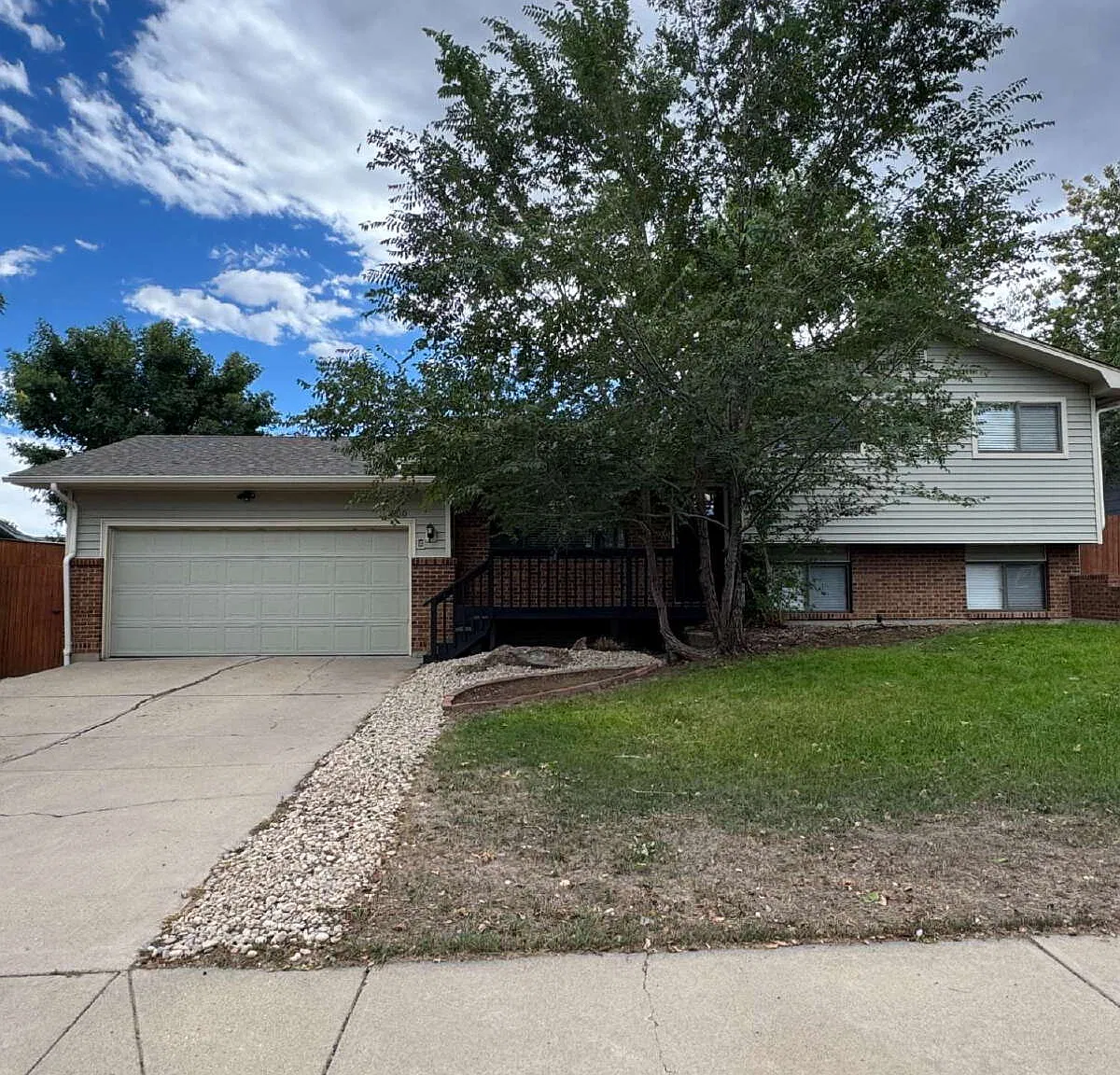 4 bed, 2.0 bath, 1534 sqft, $2,425 — Photo 1