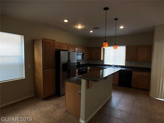 5th image of 9542 Summer Furnace St