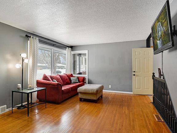 4th image of 7809 65th Ave N