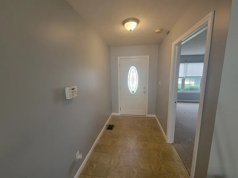 7368 Lucille Ave — Photo 2