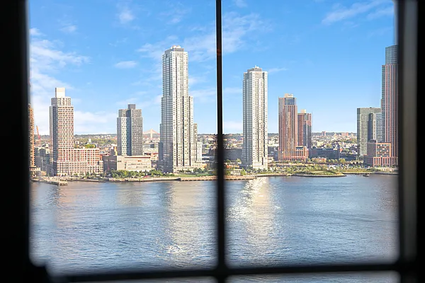 Rented by Compass | media 19