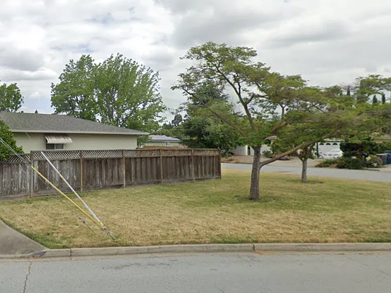 1201 Theresa Ave — Photo 4
