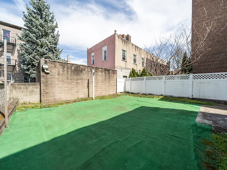 618 21st St #1 — Photo 20