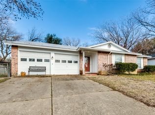 1811 Redwood St, Arlington, TX 76014