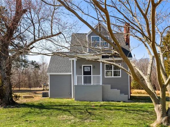 157 Canterbury Rd, Saint Stephens Church, VA 23148