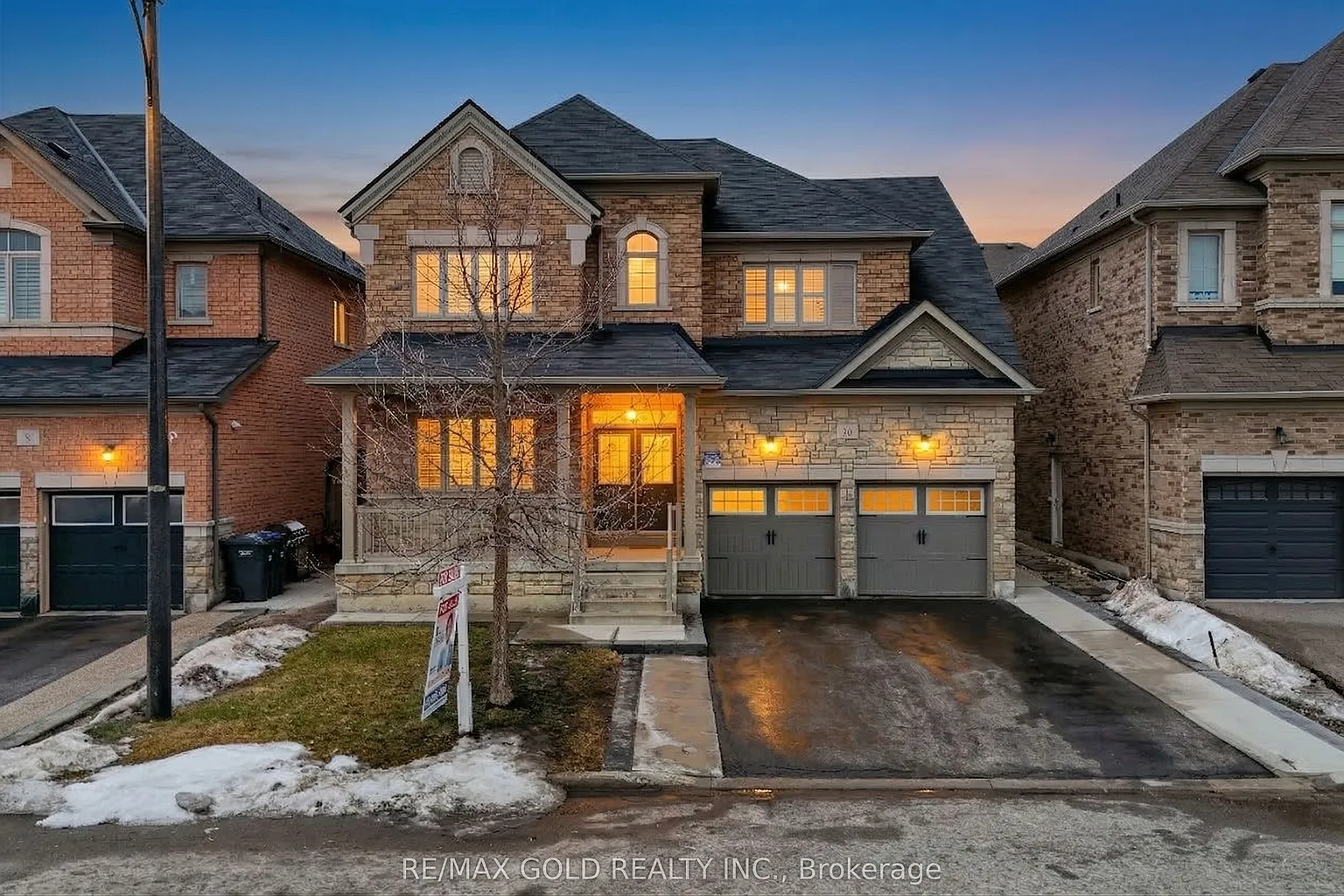 10 Dopp Cres photo 1