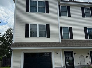 7 Willow St #7, Haverhill, MA 01832