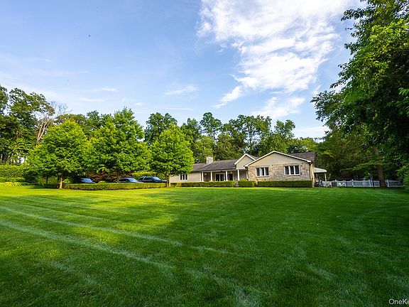5th image of 153 Brookville Lane
