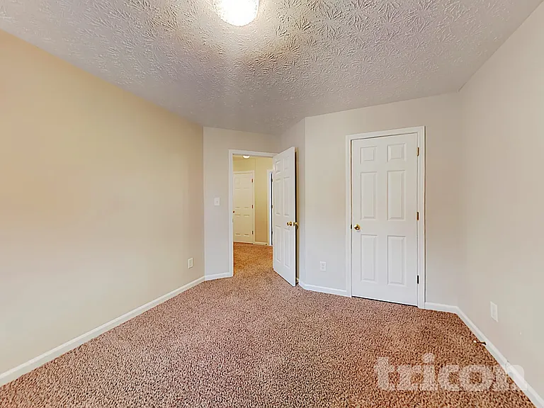 640 James Ridge Dr — Photo 15