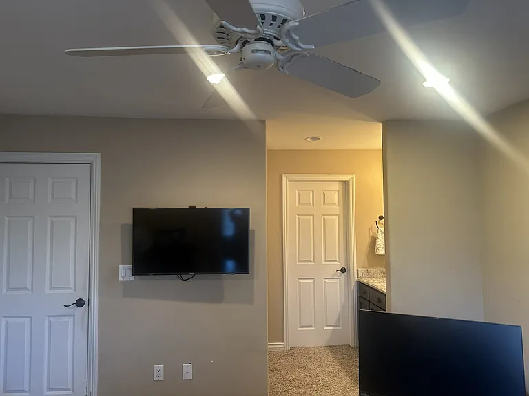 14562 S Bascom Ave — Photo 19