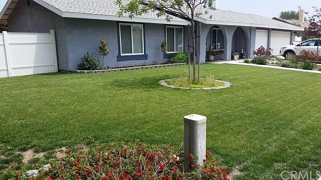 1st image of 10835 Larch Ave
