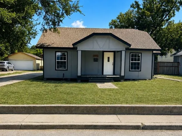 1020 E 5th St, Alice, TX 78332