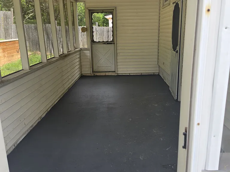1400 Holland St — Photo 7