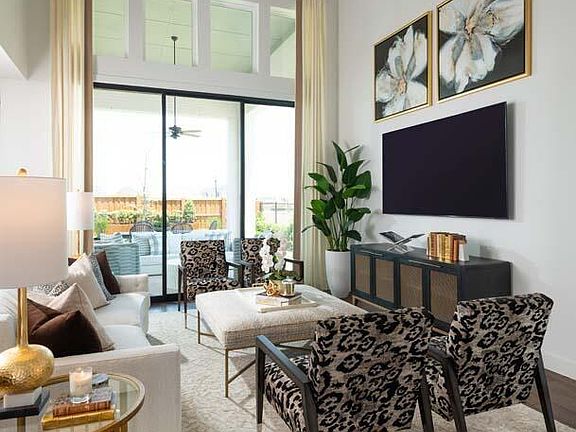 7th image of this home