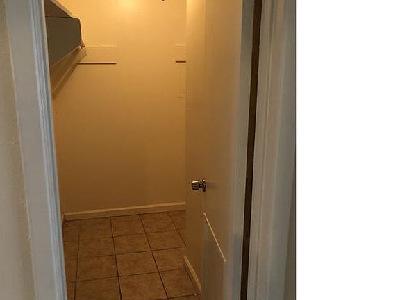 5th image of 2531 Clara Ln
