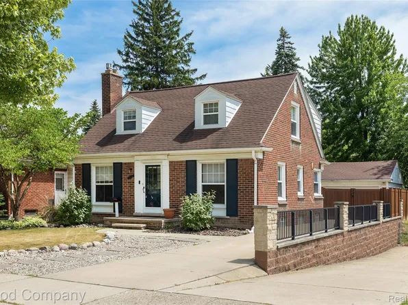 23645 Lawrence Ave, Dearborn, MI 48128