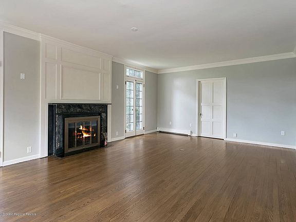 2nd image of 50 Bellevue Ave