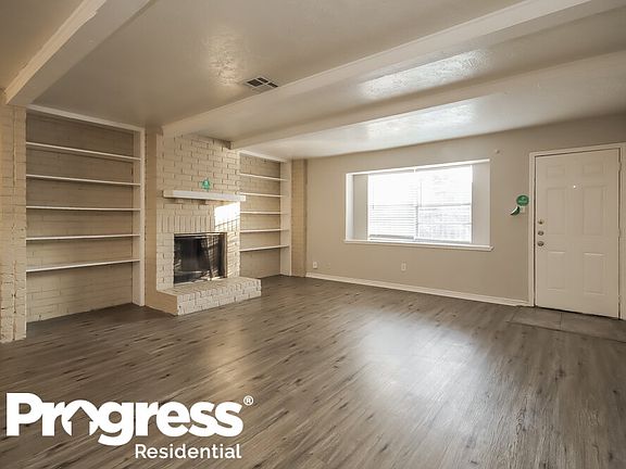4th image of 15819 Pinwood Dr
