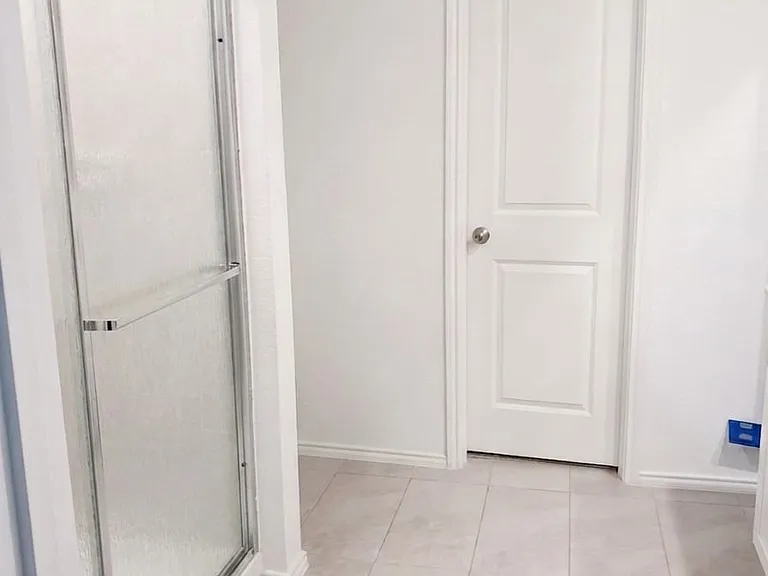 1115 Arborwood Dr — Photo 3