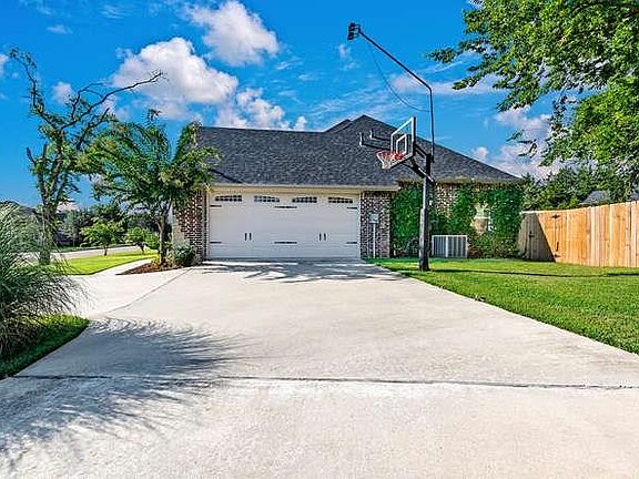 4th image of 2205 Cold Creek Dr