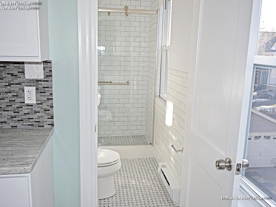 2nd image of 38 Crescent Ave #1HH