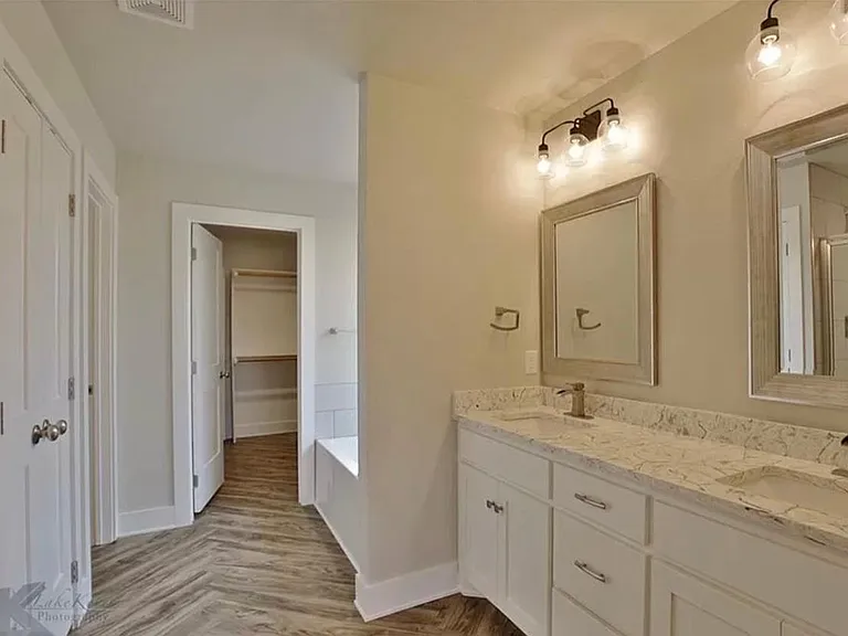 6310 Stadium Dr — Photo 9