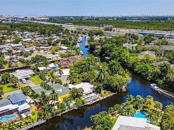 2nd image of 2637 Okeechobee Lane