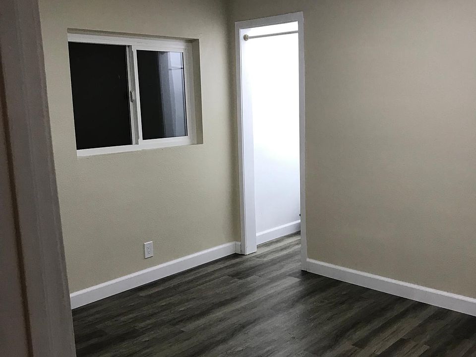 2nd image of 14712 Inglewood Ave