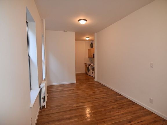 4th image of 91 E 3rd St APT 13