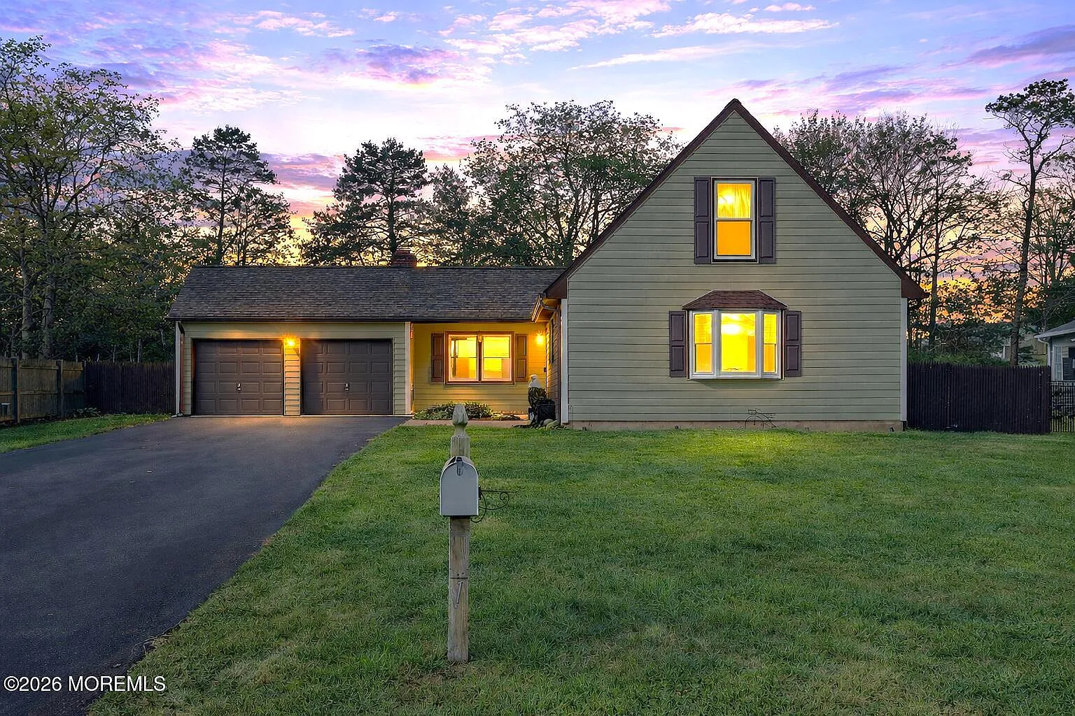 181 Weldon Road photo 1