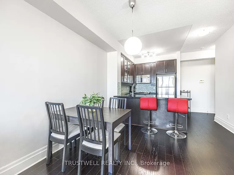 151 Upper Duke Cres #1207 — Photo 14