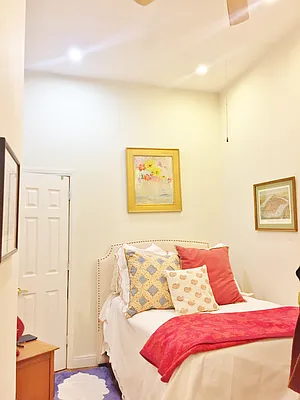 Rented by Julianna Realty Corp | media 9