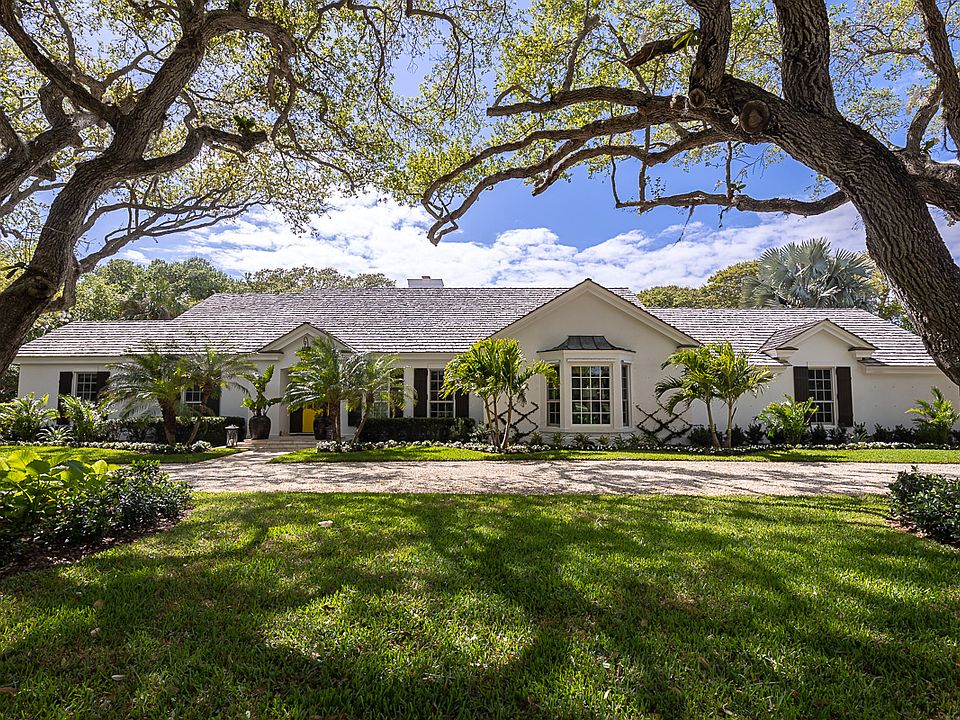 1st image of 221 Sea Oak Dr