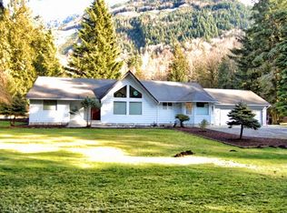 8804 Frost Creek Rd, Maple Falls, WA 98266